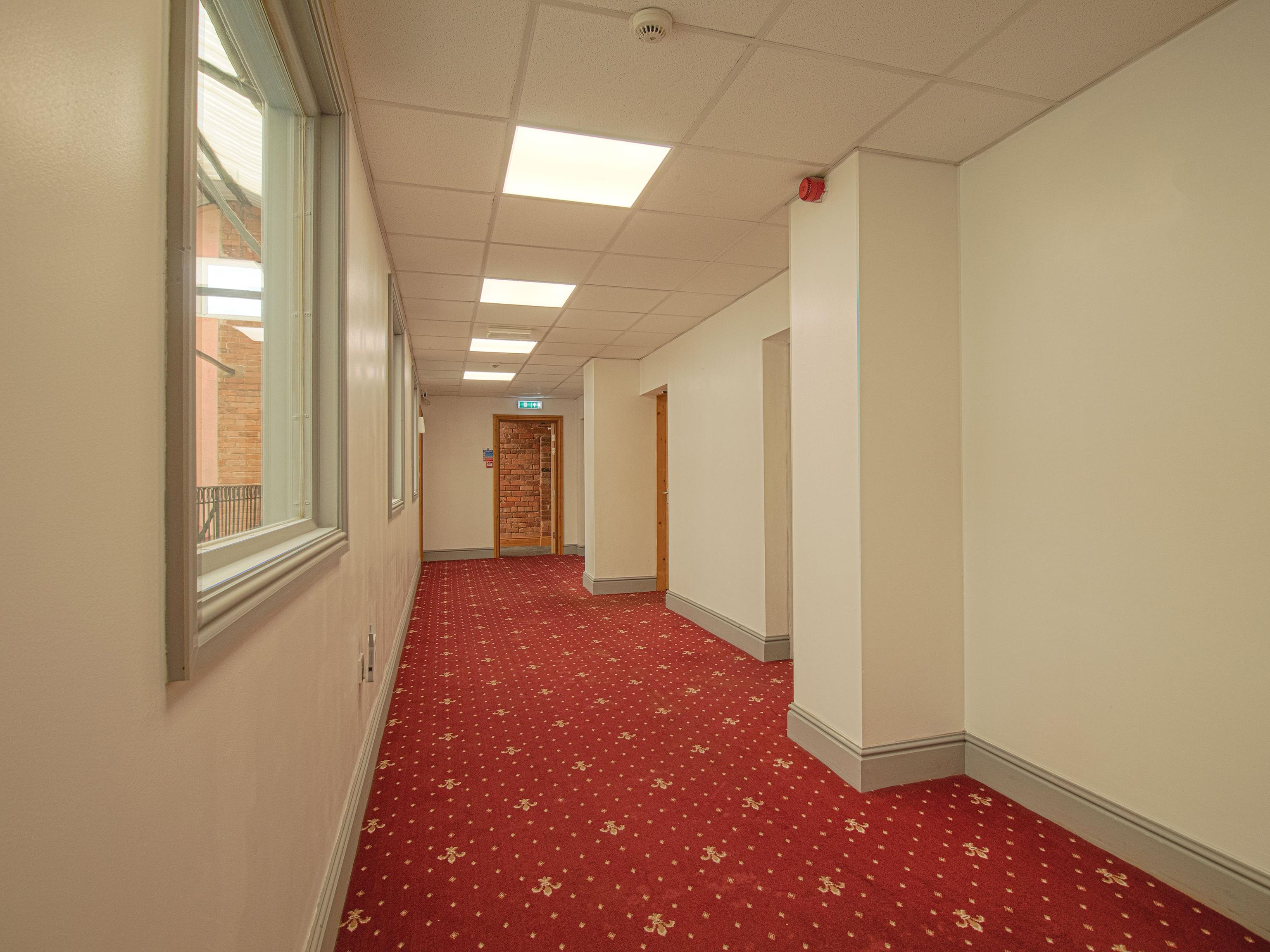 Oyo Hotel Clamart Скънторп Екстериор снимка