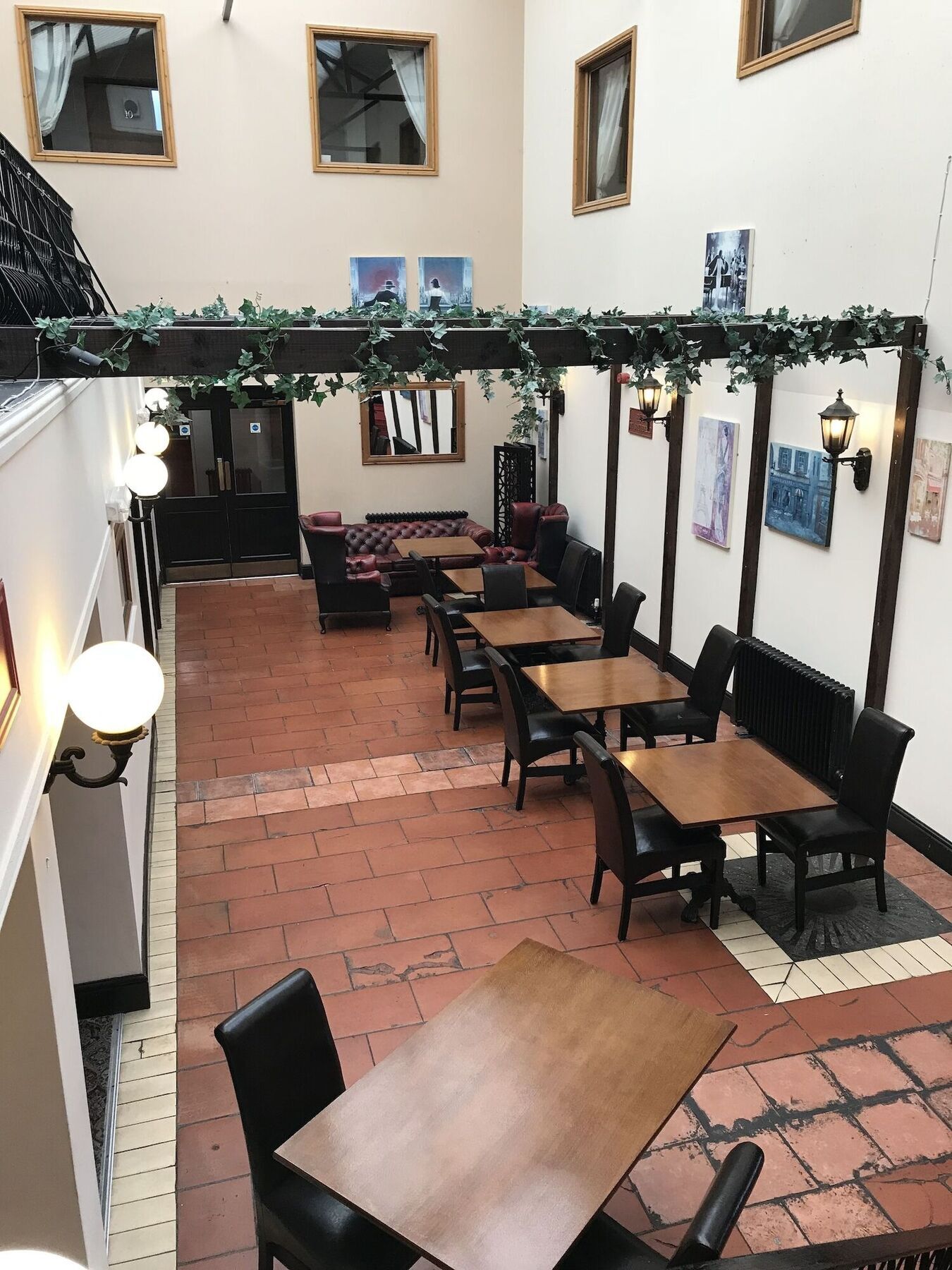 Oyo Hotel Clamart Скънторп Екстериор снимка